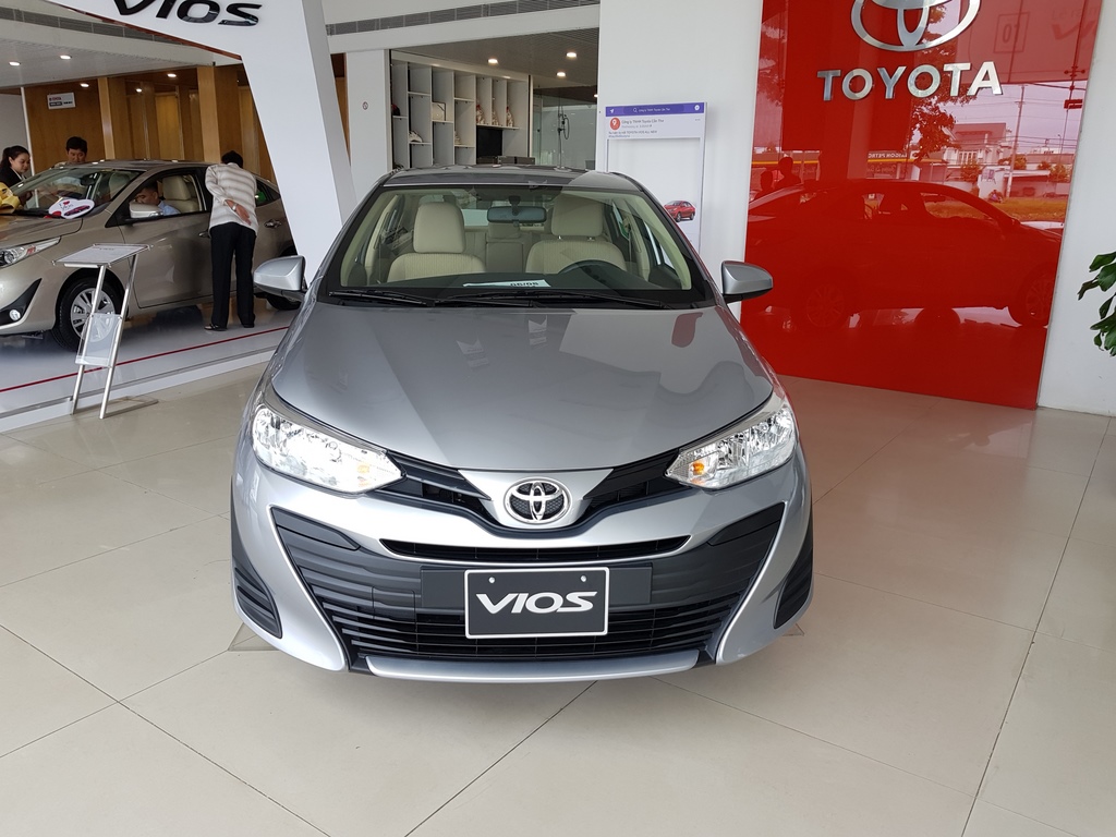 Giá xe Toyota Vios 2019, mua xe Vios trả góp ? Khuyến mãi toyota vios 2019?